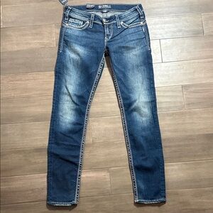 Silver Jeans Womens Skinny Jeans in Medium Dark Blue Wash